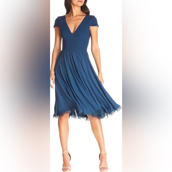 DRESS THE POPULATION Corey Chiffon Fit & Flare Dress. - Picture 1 of 7